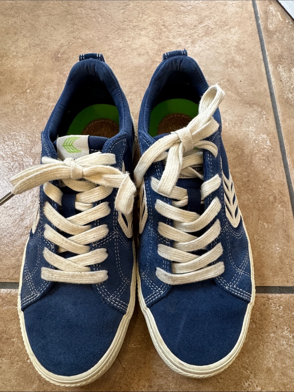 Cariuma Navy Suede Sneakers with Cream Laces